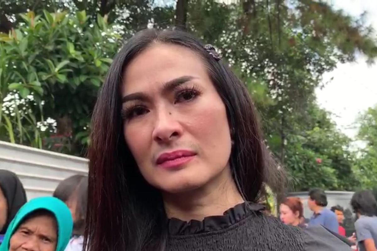 Klarifikasi Iis Dahlia