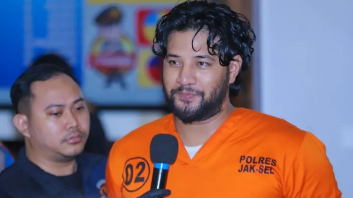 Ammar Zoni Menanti Amnesti
