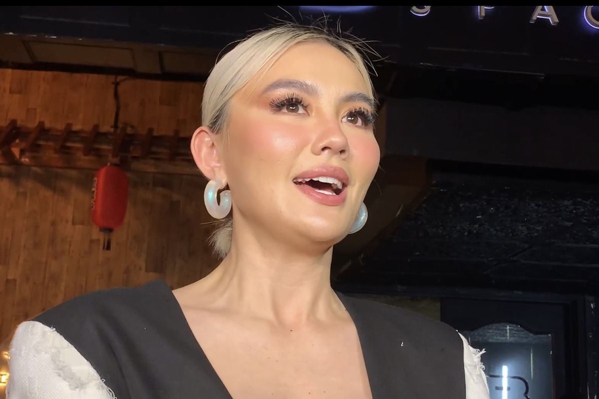 Agnes Monica Respon Soal Demo