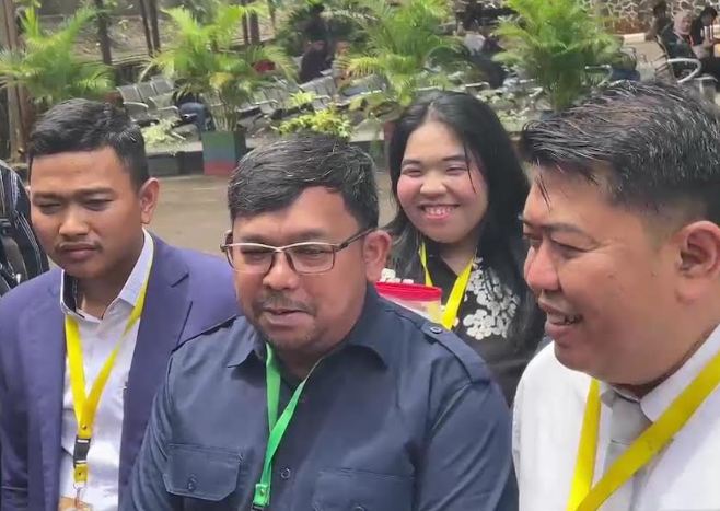 Bedu Layangkan Cerai Istrinya