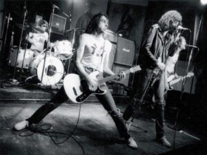 Sejarah Munculnya Music Punk Rock